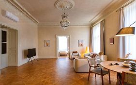 Fragola Apartments Old Town